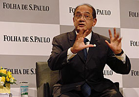 Gilmar Mendes em entrevista no Teatro Folha - Lilian Matsuura