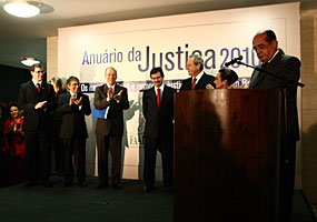 Ministros do STF participa do lan&ccedil;amento do Anu&aacute;rio da Justi&ccedil;a 2010 - U. Dettmar