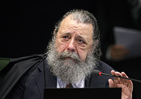 Ministro Eros Grau em sessão da 2ª turma do STF. (27/04/2010) - Nelson Jr./SCO/STF