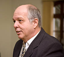 Jos&eacute; Fernando Blotta - Diretor de divis&atilde;o do of&iacute;cio judicial do F&oacute;rum Regional da Freguesia do &Oacute; - Jeferson Heroico