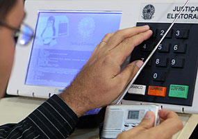 Testes de seguran&ccedil;a da Urna Eletr&ocirc;nica - Nelson Jr./ASICS/TSE