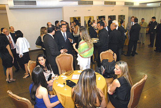 Público presente no Lançamento do Anuário Minas Gerais - 04/10/2010 - Ronaldo Almeida