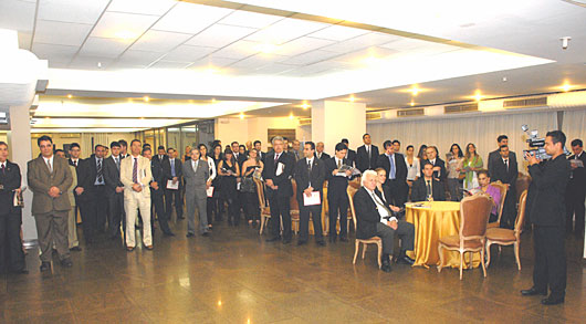Público presente no Lançamento do Anuário Minas Gerais - 04/10/2010 - Ronaldo Almeida