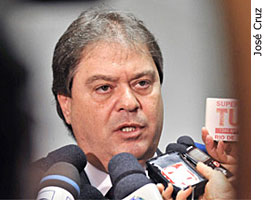 Gim Argello, em entrevista na manhã desta terça-feira 07/12/2010 - José Cruz/Agência Senado