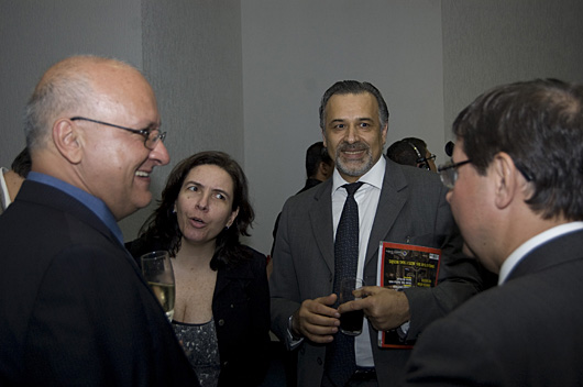 Marcio Chaer, Monica Bergamo, Ali Mazlum, Luiz Antonio Marrey no lançamento do Anuário da Justiça São Paulo 2010 - 30/11 - Jeferson Heroico