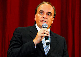 Paulo Dimas no lançamento Anuário da Justiça São Paulo 2010 - 30/11 - Maurício Bacellar