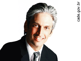 Fernando de Magalh&atilde;es Furlan - cade.gov.br