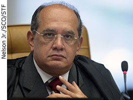 Ministro Gilmar Mendes durante sess&atilde;o do STF. (23/03/2011) - Nelson Jr./SCO/STF
