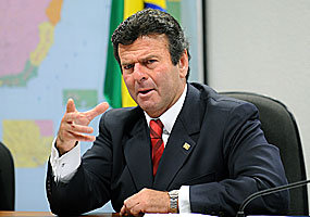 O ministro do Superior Tribunal de Justi&ccedil;a Luiz Fux assume a presid&ecirc;ncia da comiss&atilde;o especial instalada pelo Senado para elaborar o anteprojeto de um novo C&oacute;digo de Processo Civil - Wilson Dias/Ag&ecirc;ncia Brasil