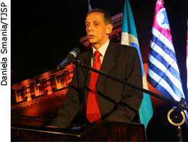 Maur&iacute;cio - FAAP - 28/06/2011 - Daniela Smania/TJSP