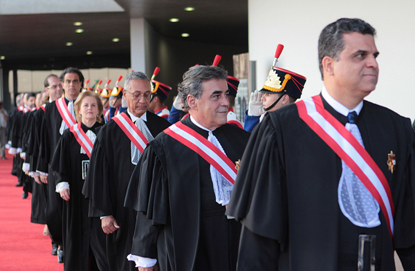 Ministros do TST chegam para a premiação