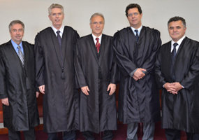 Nova direção do TJ gaúcho: Orlando Heemann, Guinther Spode, Marcelo Bandeira, Baldino Maciel e André Luiz Villarinho [Mário Salgado]