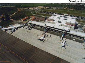 Aeroporto Afonso Pena - 30/03/2012 [Divulga&ccedil;&atilde;o]