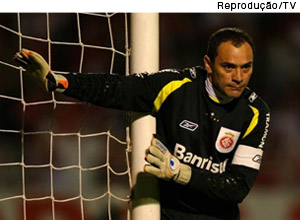 Goleiro Clemer - 03/05/2013 [Reprodu&ccedil;&atilde;o/TV]