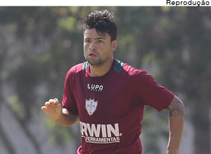 Heverton, jogador da Portuguesa - 9/1/2014 [Reprodu&ccedil;&atilde;o]