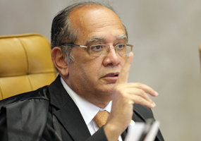 Ministro Gilmar Mendes em sess&atilde;o plen&aacute;ria 29/02/2012 [Carlos Humberto/SCO/STF]