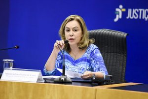 TST permite a agente socioeducativa acumular dois adicionais