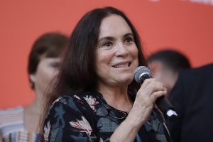 Regina Duarte terá que se desculpar por mentira sobre Marisa Letícia