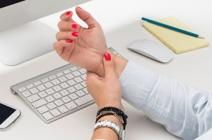 Para estabilidade, trabalho não precisa ser única causa de lesão