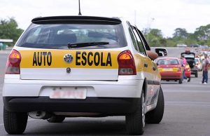 Autoescolas e instrutores devem dividir custos com e-CPF
