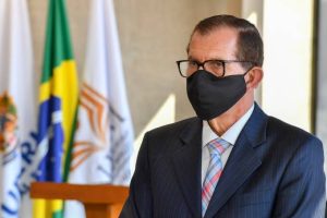 Humberto Martins recebe cidadãos para conhecerem rotina do STJ