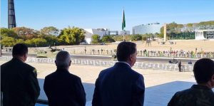 Chefes militares mostram ao mundo o desaparelhamento do Brasil