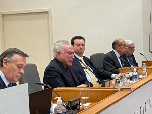 Temer defende semipresidencialismo contra a instabilidade política