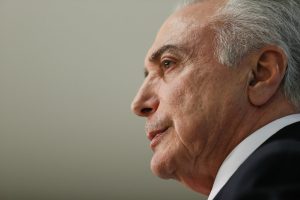 Nova Constituinte geraria incerteza e insegurança, afirma Temer