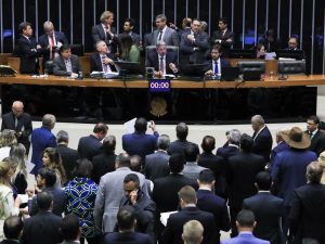 Reforma simplifica tributação, mas delega muito à regulamentação