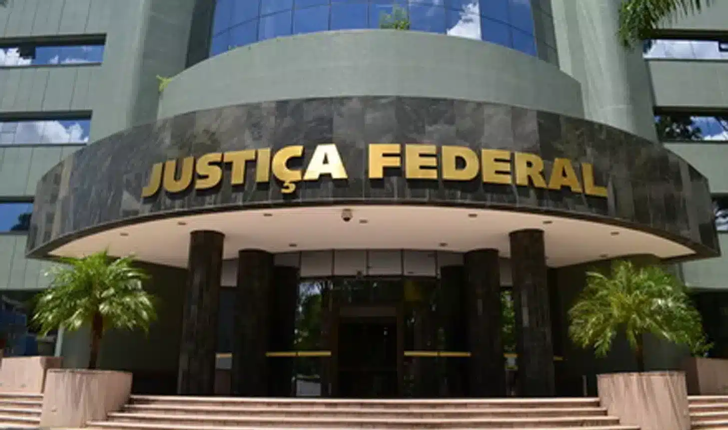 Prédio da Justiça Federal de Curitiba