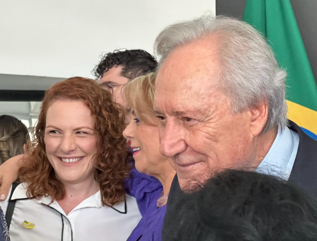 Thaís Arbex, Iara e Ricardo Lewandowski