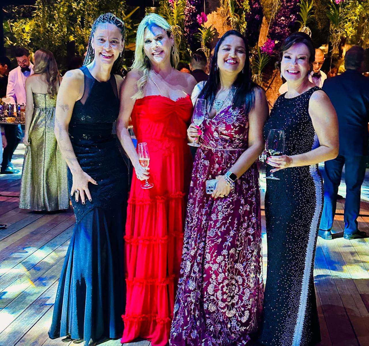 Luana Cruz, Tatiana Quintella, Liliane Ferreira e Lucimar Tamasauskas