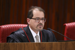 Floriano de Azevedo Marques 2024