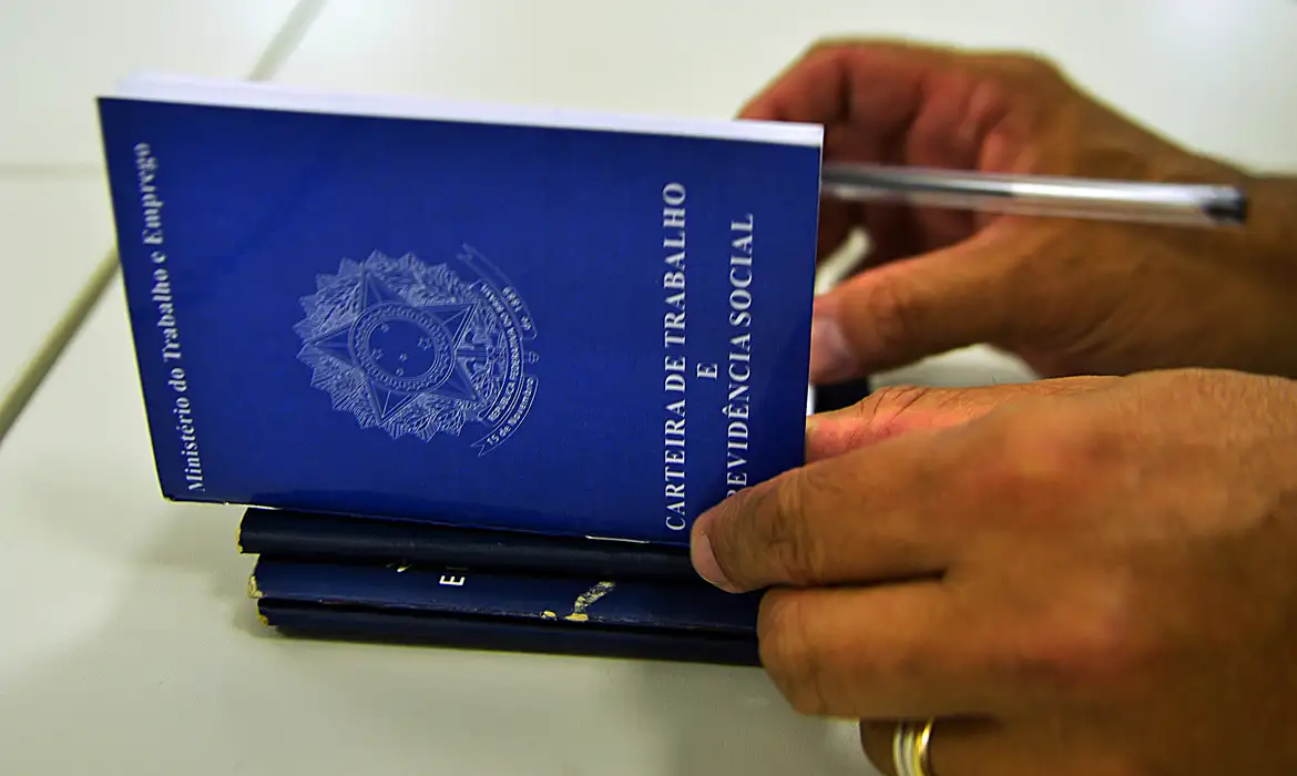 Ministros entenderam que o fato demissão coletiva ocorrer sem negociação sindical prévia não implica em condenação da empresa por dano moral