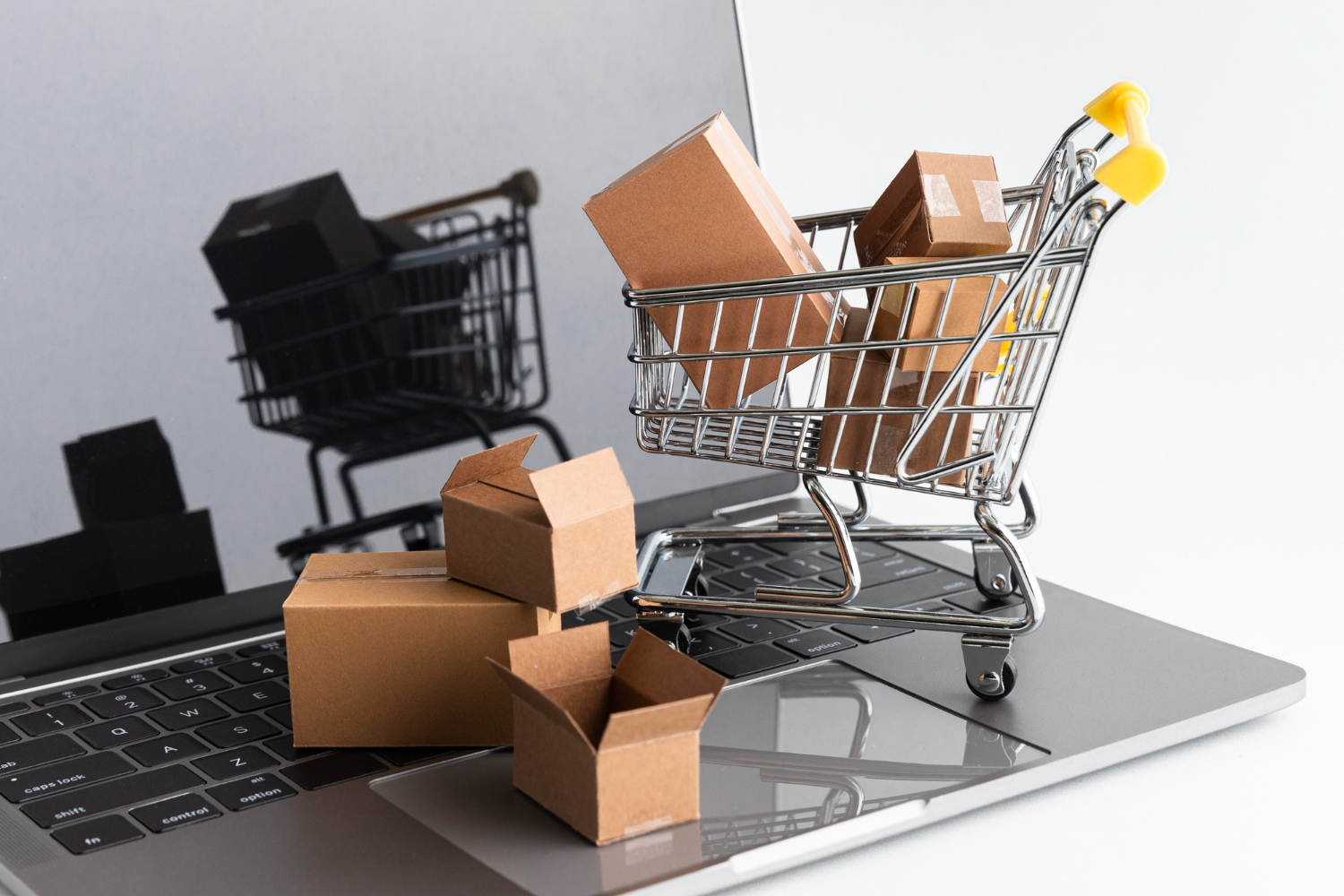 Empresa que atua na intermediação de serviços e produtos não se enquadra em sindicato de informática