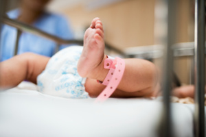 bebê hospital internação criança