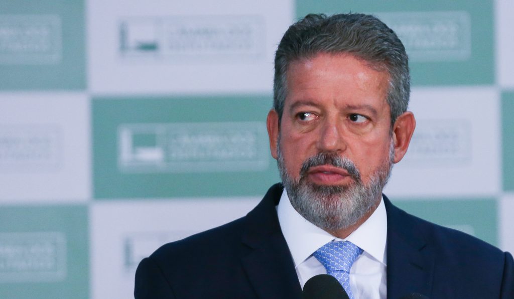 Ministro atendeu pedido da PF para realizar buscas em gabinete e na residência de ex-assessora do deputado Arthur Lira