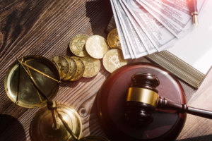 elementos de justiça com dinheiro