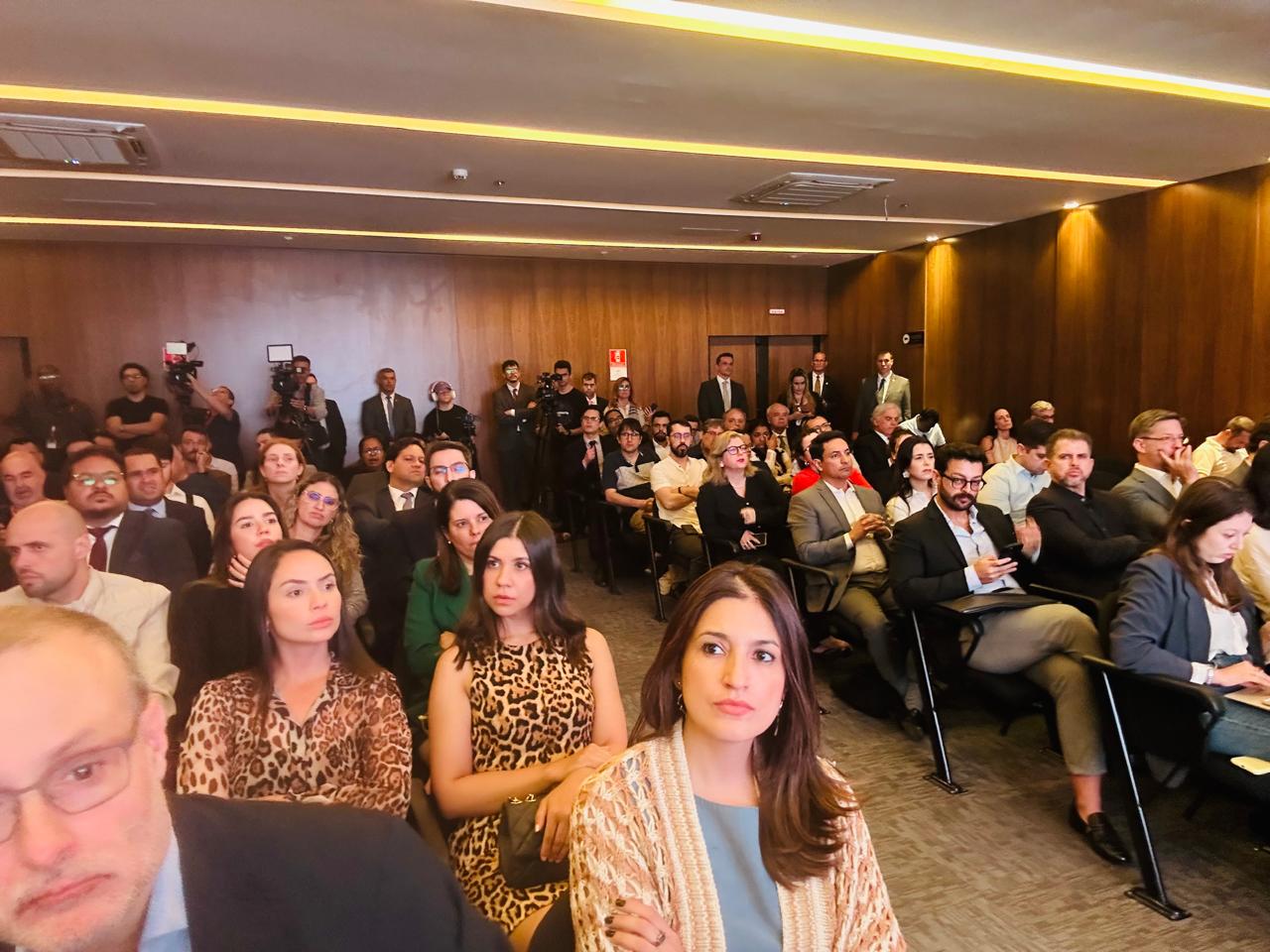 Público lotou o auditório para acompanhar o evento