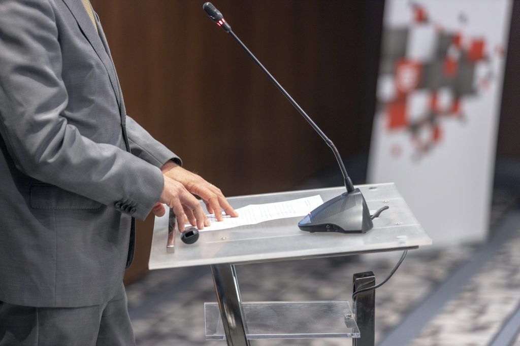 Liminar garante retorno ao trabalho de procurador que se diz acusado de perseguição no ES