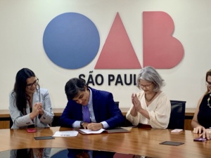 Daniela Magalhães, Leonardo Sica e Patrícia Vanzolini, da OAB-SP
