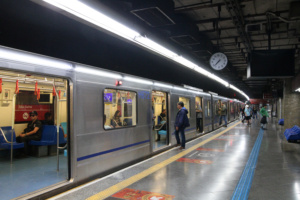 vagão de metrô na estação Anhangabaú, em São Paulo
