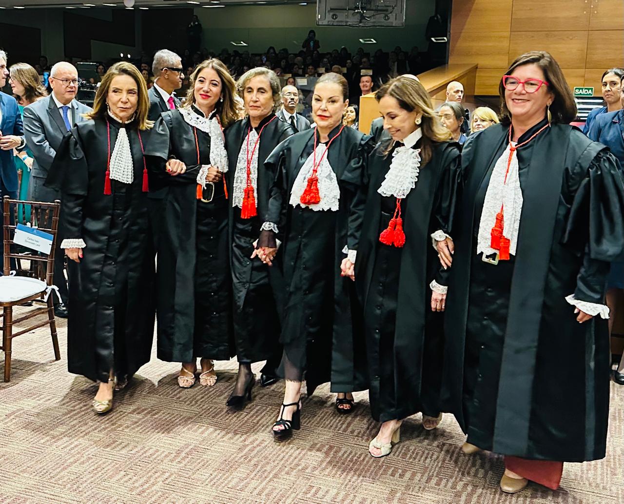 Cláudia Telles, Adriana Ramos de Mello, Maria Augusta Vaz, Sueli Lopes, Jacqueline Montenegro e Andréa Pachá