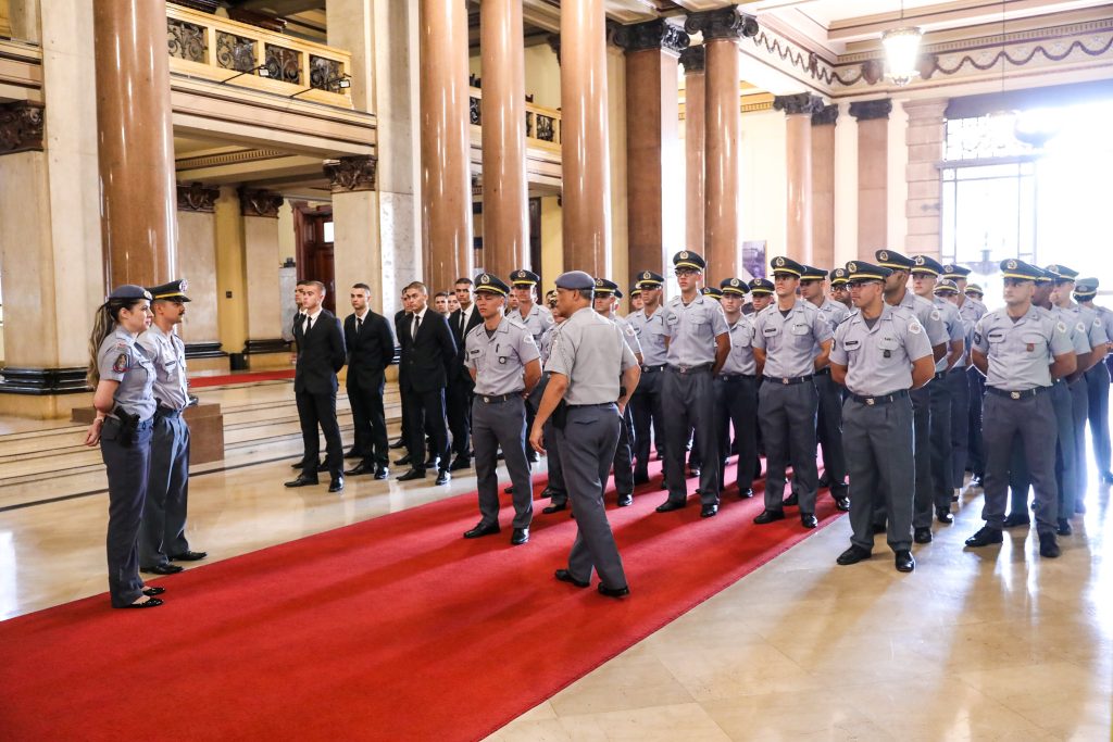 Alunos da Academia de Polícia Militar do Barro Branco – Visita monitorada