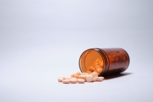 frasco com medicamentos