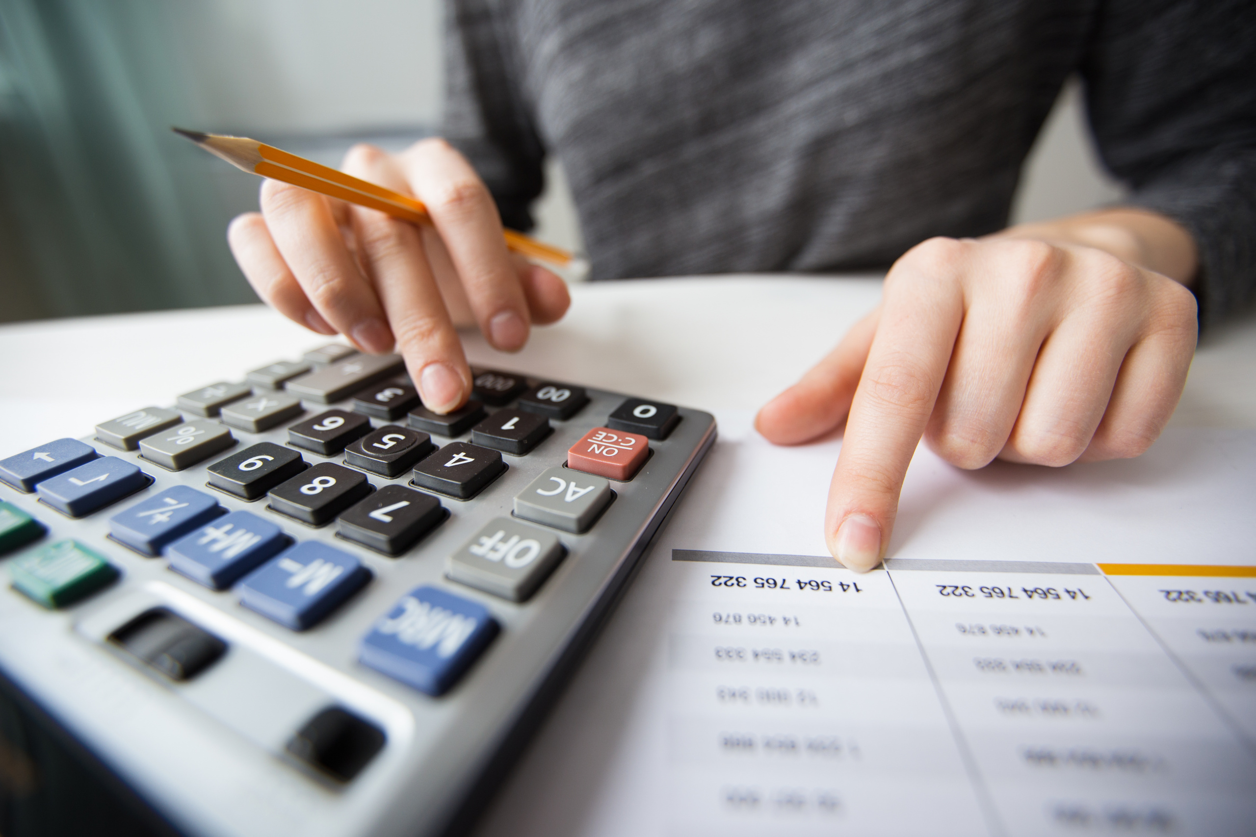 Falta de detalhamento da taxa diária não implica juros simples