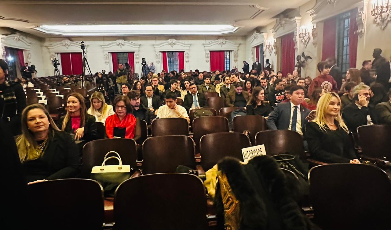 Autoridades públicas e da academia compareceram na cerimônia que concedeu o título de professor emérito da USP ao ministro Ricardo Lewandowski