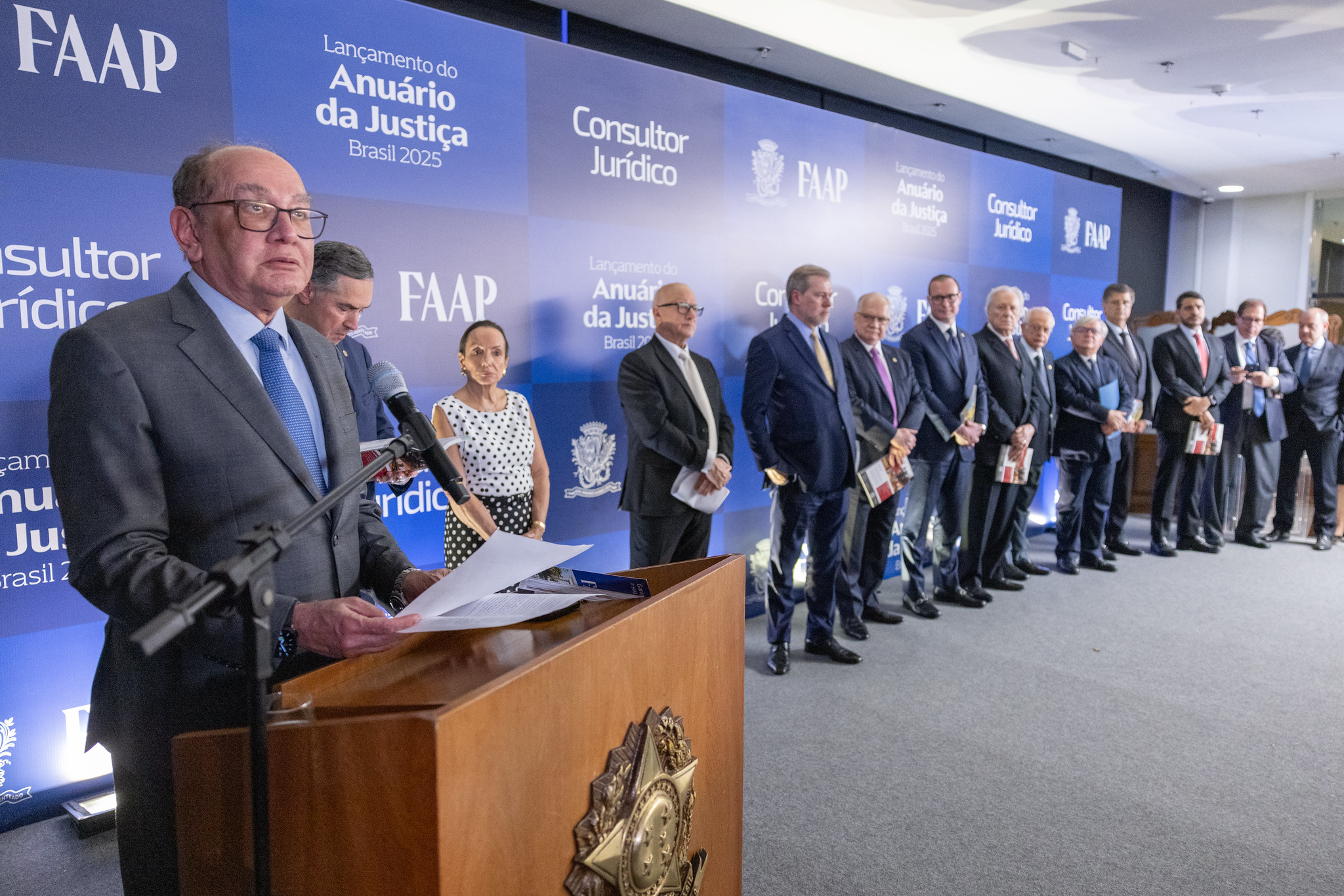 Ministro Gilmar Mendes discursa no lançamento do Anuário da Justiça Brasil 2025