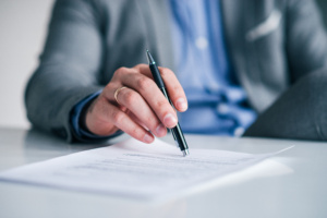 STJ decide que em contratos com cláusula compromissória o juízo arbitral deve prevalecer diante da jurisdição estatal