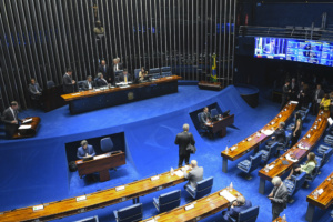 Senado aprova projeto que transforma 104 cargos do STJ e texto vai à sanção